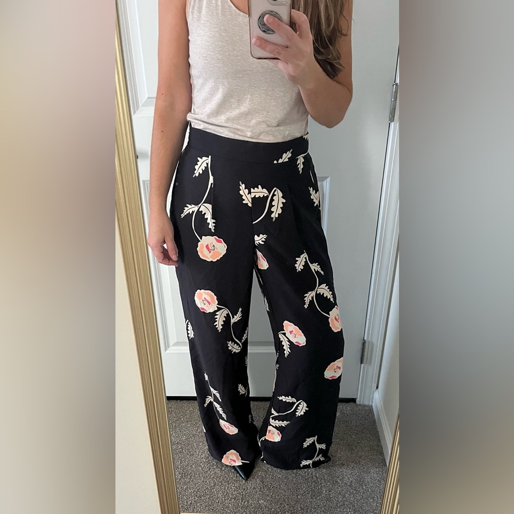 Ann Taylor Factory- Wide leg Floral Pant- Size 0